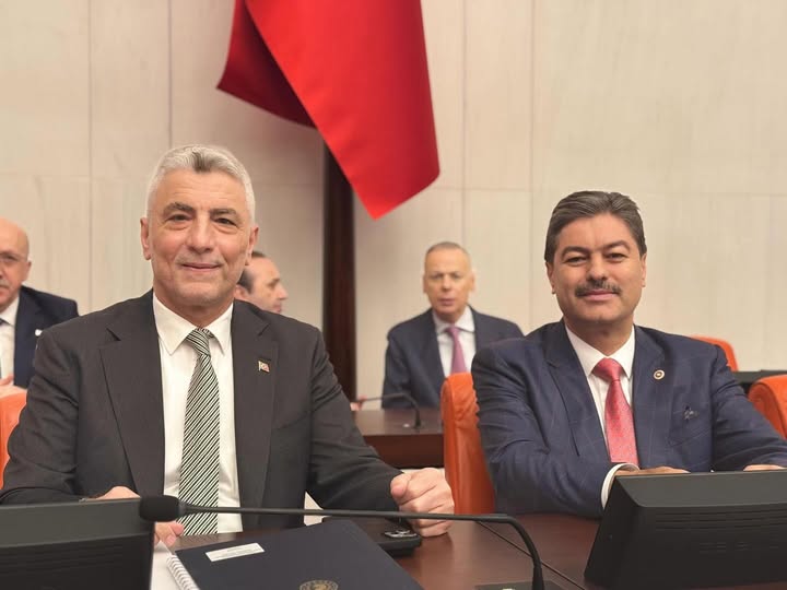 TBMM’de Bütçe Maratonu Devam Ediyor: Erkan, Ulaştırma ve Ticaret Bakanlıkları Görüşmelerine Komisyon Sözcüsü Olarak Başladı