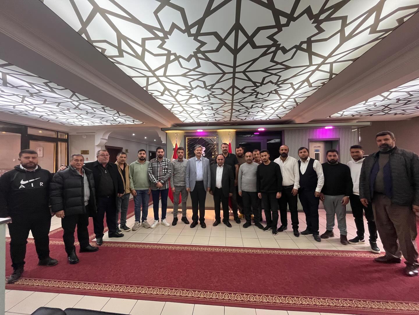 Necmettin Erkan, Boztepe Büyükkışla Köyü’nde Vatandaşlarla Bir Araya Geldi