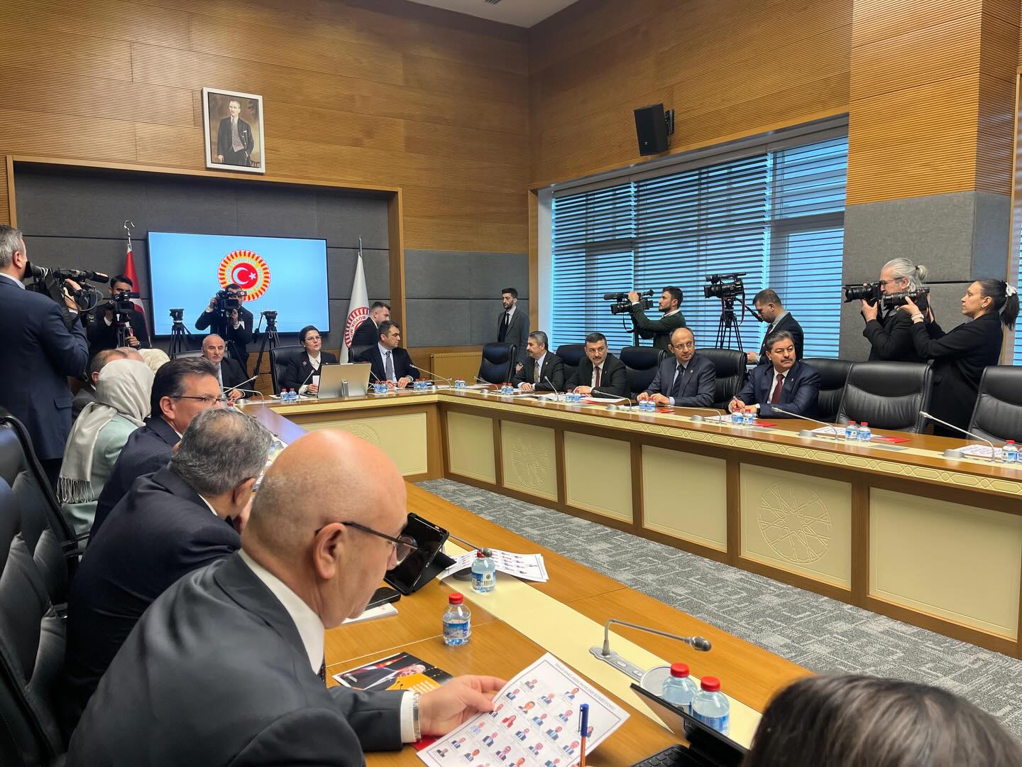 Necmettin Erkan, TBMM İnsan Haklarını İnceleme Komisyonu Çalışmalarına Katıldı