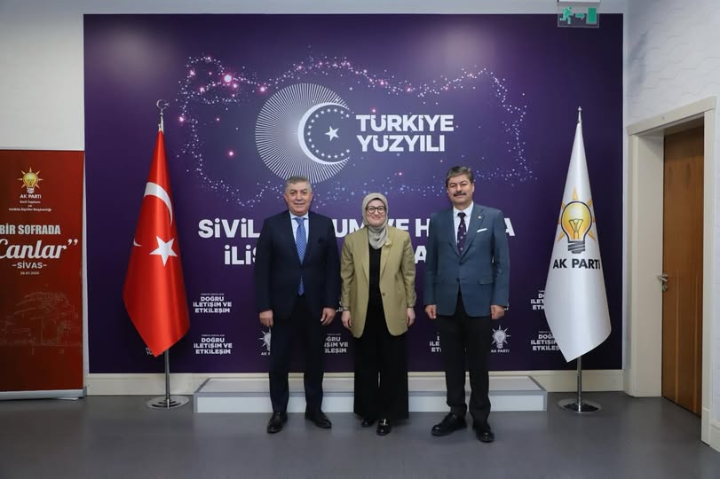 AK Parti Genel Merkezi’nde Anlamlı Ziyaret