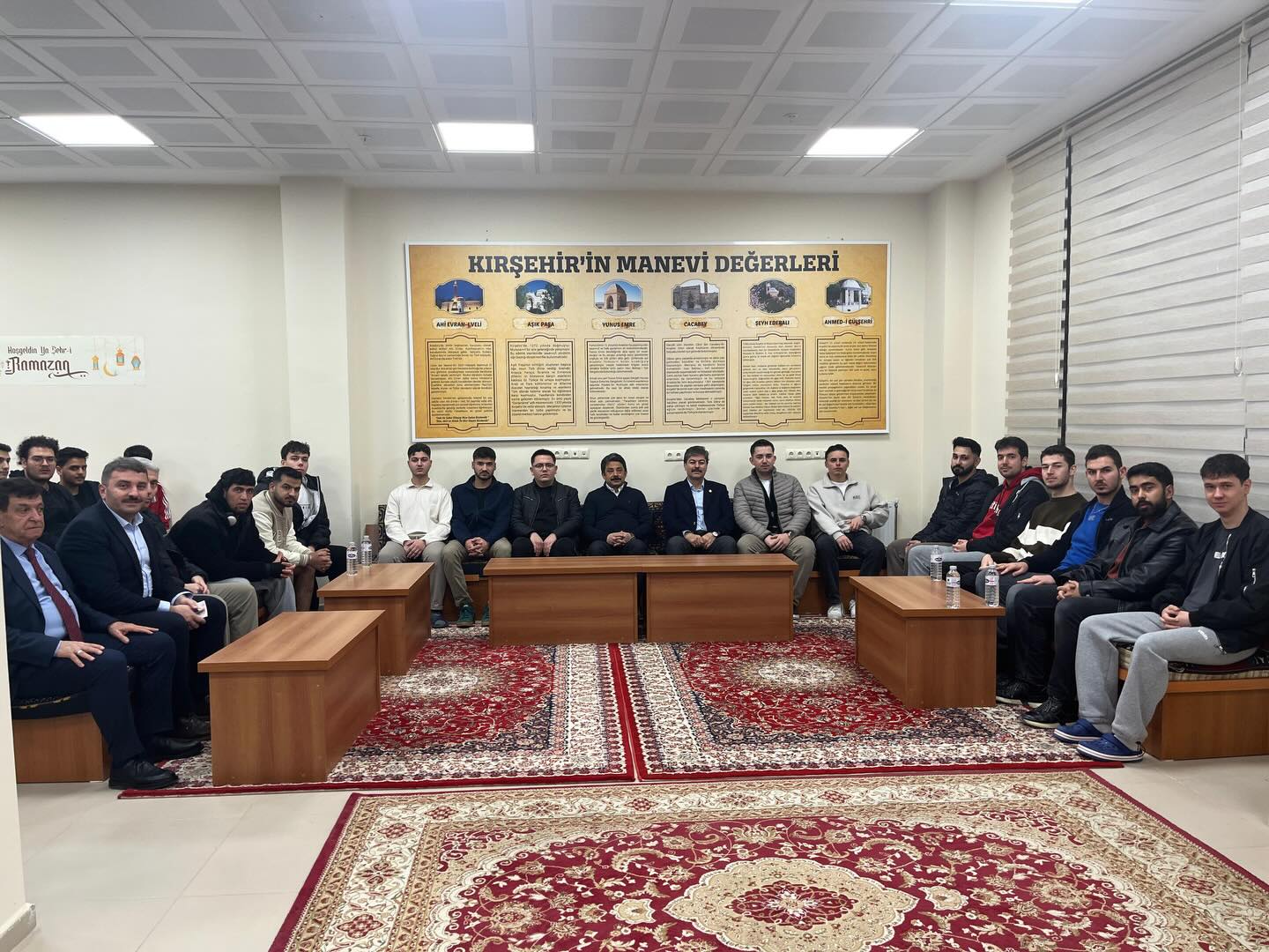 Necmettin Erkan’dan Neşet Ertaş Yurdu’nda Gençlerle Gece Sohbeti