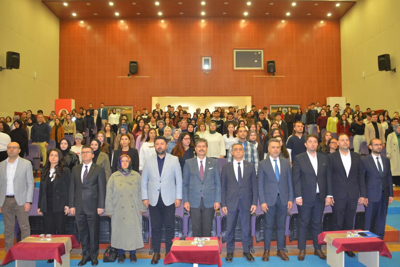 Kırşehir’de “Fizyoterapide Kariyer Zirvesi”: Alanın Geleceği Masaya Yatırıldı